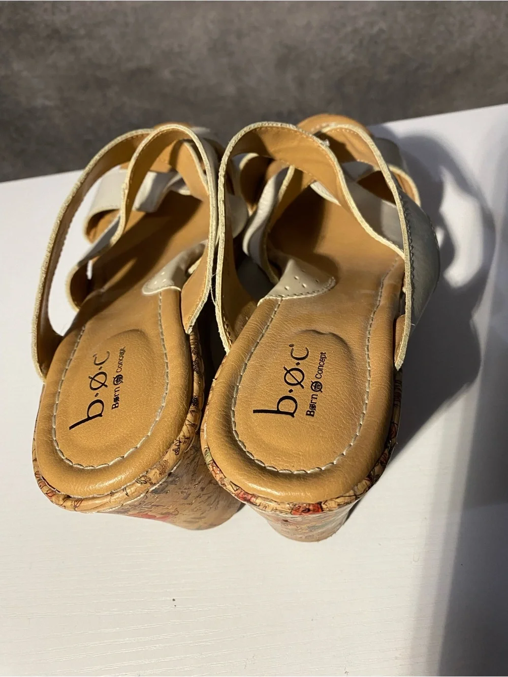 b.o.c. Born Concept Floral Cork Wedge Sandals Women's Size 9 M Off White Ivory